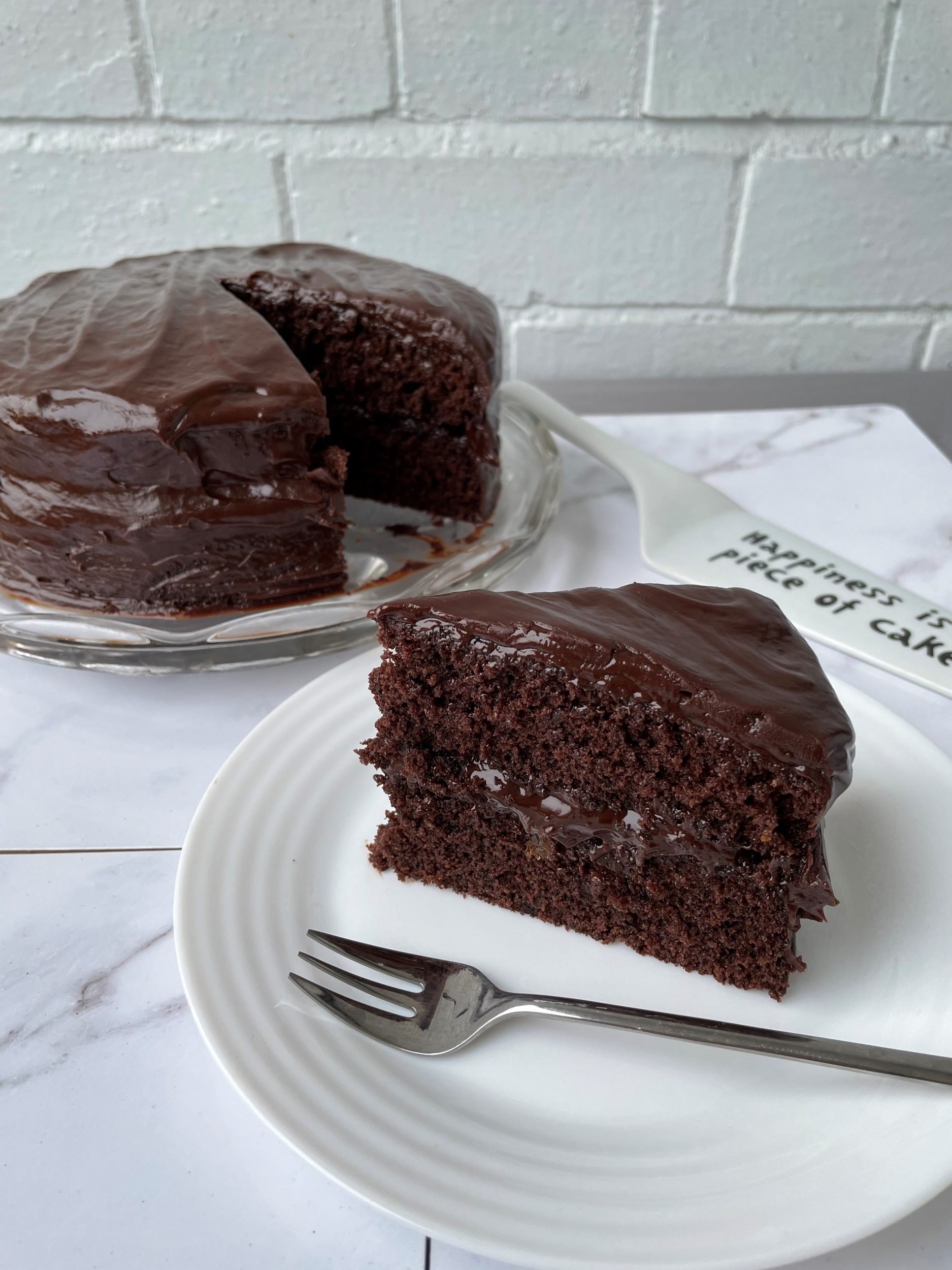 Very Best Chocolate Fudge Cake - TheUniCook